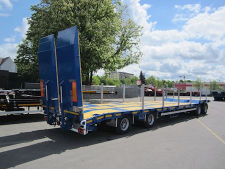 Goldhofer TU-L 4 Heavy trailer