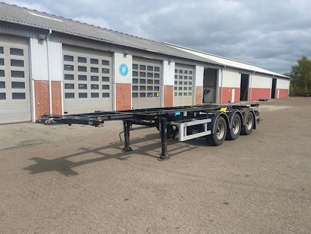 LAG 30+20 fods containerchassis Fahrgestell